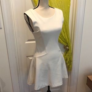 FREE PEOPLE STRETCHY ELEGANT WHITE FLARE DRESS